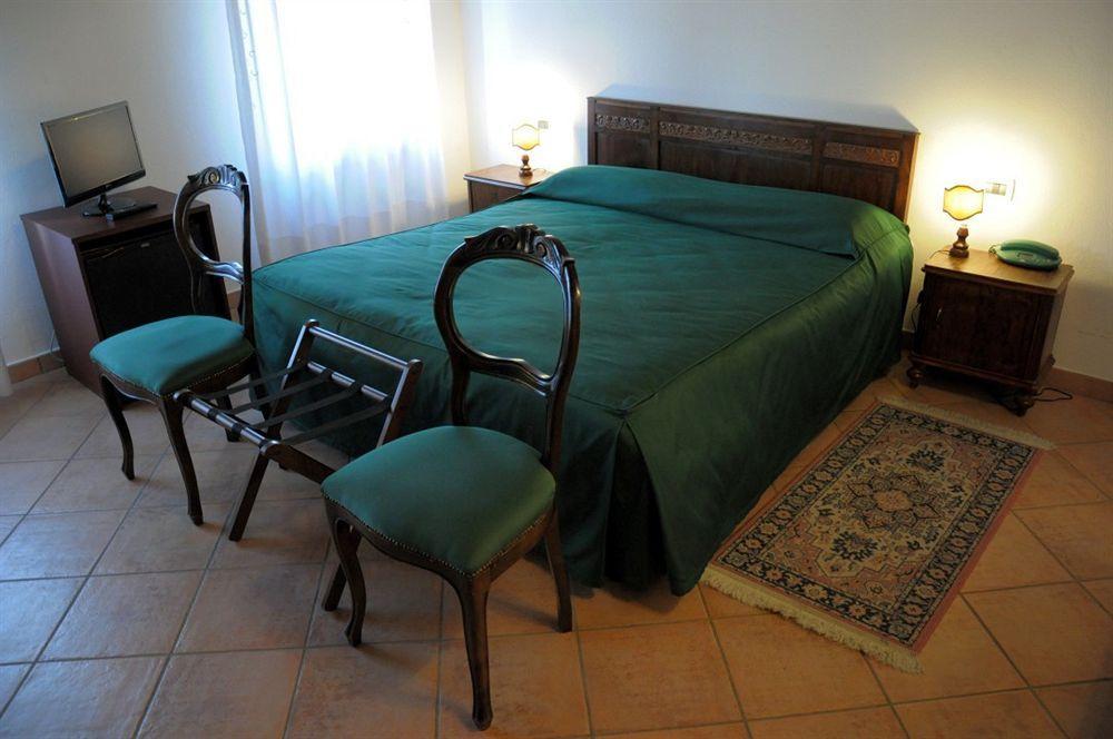 Agriturismo-r&b Corte Dei Gioghi Bauernhof *